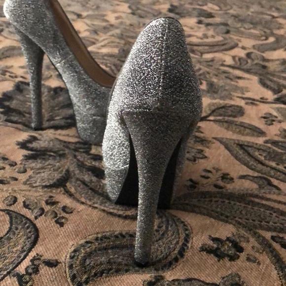 6 inch sequined stiletto pumps - Picture 3 of 4